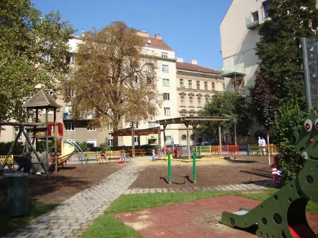 Sunny * Vídeň